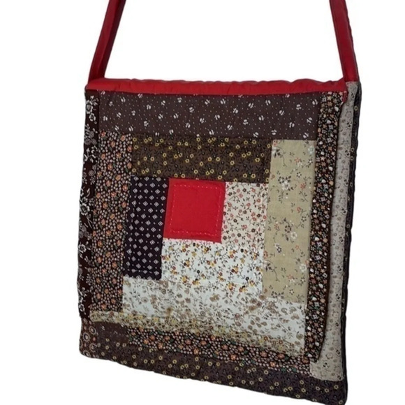 Handmade Vintage Quilted Pocket Book - Picture 2 of 7